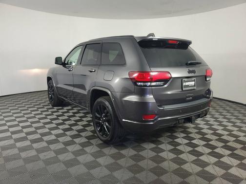2021 Jeep Grand Cherokee Laredo