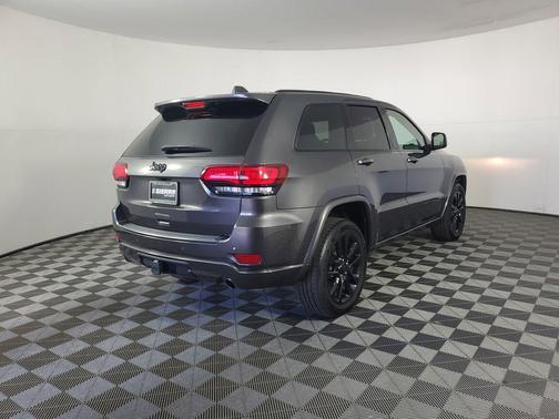 2021 Jeep Grand Cherokee Laredo