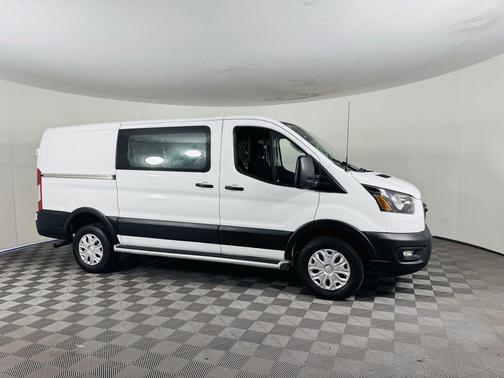 Oxford White 2025 Ford Transit-250 Base