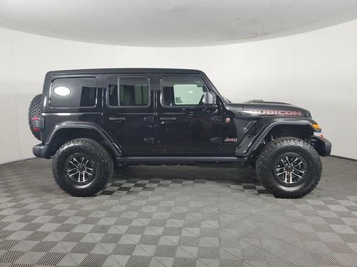 Black Clearcoat 2026 Jeep Wrangler Rubicon