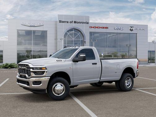 Bright White Clearcoat 2026 RAM 3500 Tradesman Regular Cab 4x4 8' Box