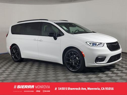 2026 Chrysler Pacifica Limited