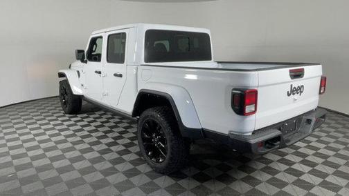 2025 Jeep Gladiator Nighthawk