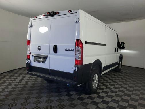 2024 RAM ProMaster 2500 Base