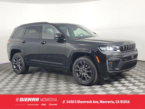 Diamond Black Crystal Pearlcoat 2026 Jeep Grand Cherokee Limited