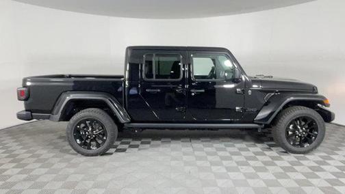 2025 Jeep Gladiator Nighthawk
