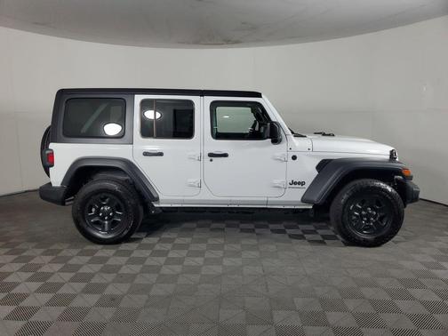 2025 Jeep Wrangler Sport