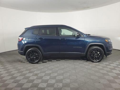 Fathom Blue Pearl Coat 2026 Jeep Compass Latitude