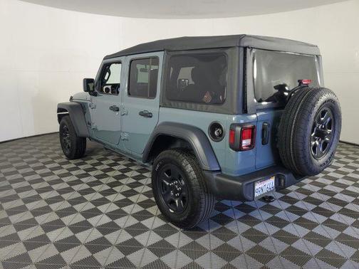 2025 Jeep Wrangler Sport
