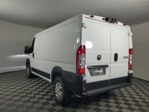 2024 RAM ProMaster 2500 Base
