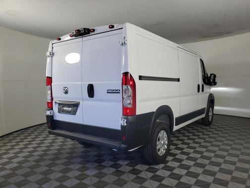 2024 RAM ProMaster 2500 Base