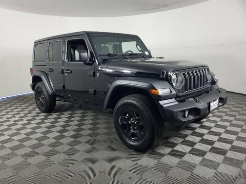 Black Clearcoat 2026 Jeep Wrangler Sport
