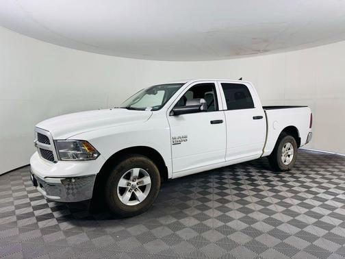 Bright White Clearcoat 2023 RAM 1500 Classic SLT
