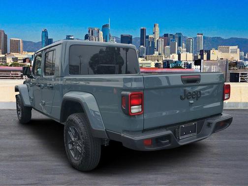 2026 Jeep Gladiator Sport S