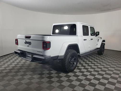 2025 Jeep Gladiator High Tide