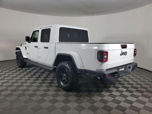 2025 Jeep Gladiator High Tide