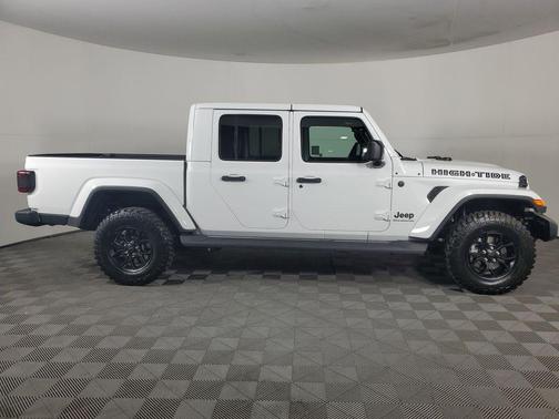 2025 Jeep Gladiator High Tide