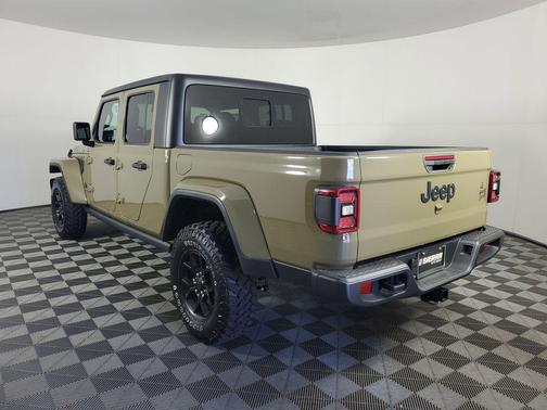 2025 Jeep Gladiator Willys