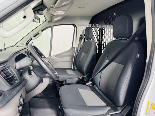 Oxford White 2025 Ford Transit-250 Base