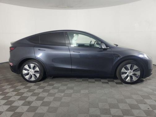 2024 Tesla Model Y Long Range Dual Motor All-Wheel Drive