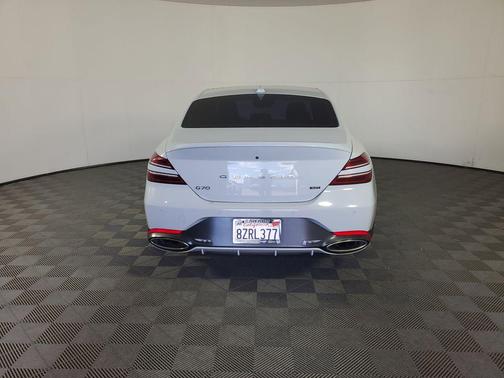 2022 Genesis G70 3.3T RWD