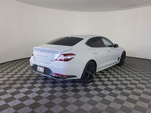 2022 Genesis G70 3.3T RWD