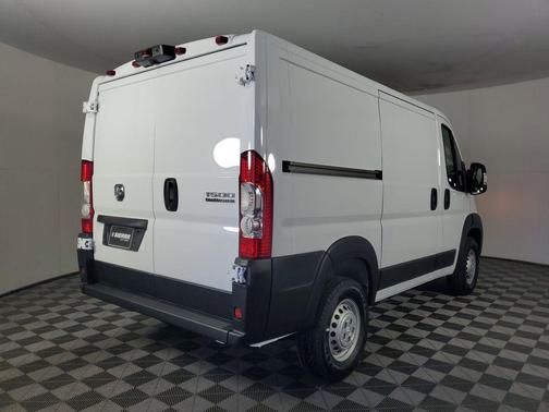 2026 RAM ProMaster 1500 Low Roof