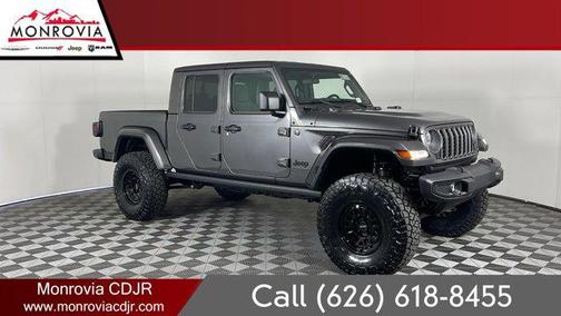 2025 Jeep Gladiator Nighthawk