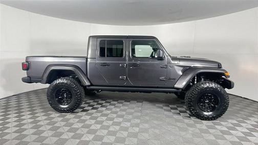 2025 Jeep Gladiator Nighthawk