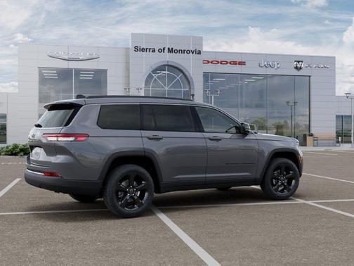 Sting-Gray Clearcoat 2027 Jeep Grand Cherokee L Limited