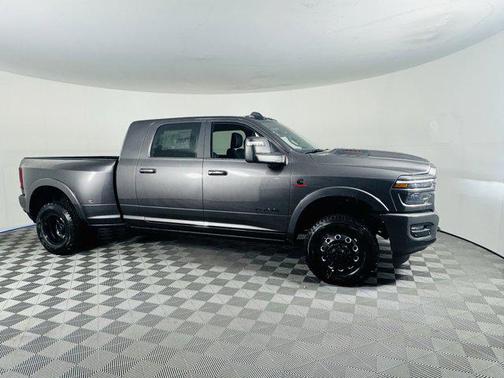2025 RAM 3500 Limited Mega Cab 4x4 6'4' Box