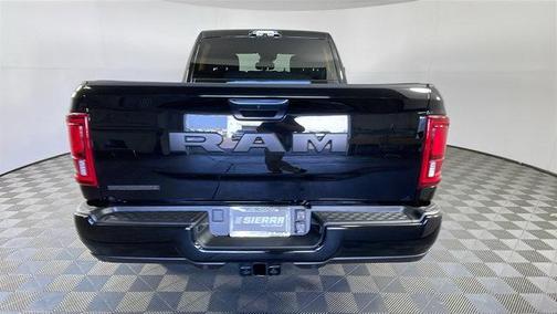 2025 RAM 2500 Big Horn Crew Cab 4x2 6'4' Box