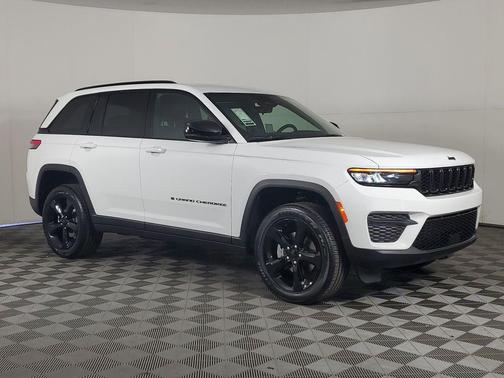 2025 Jeep Grand Cherokee Altitude