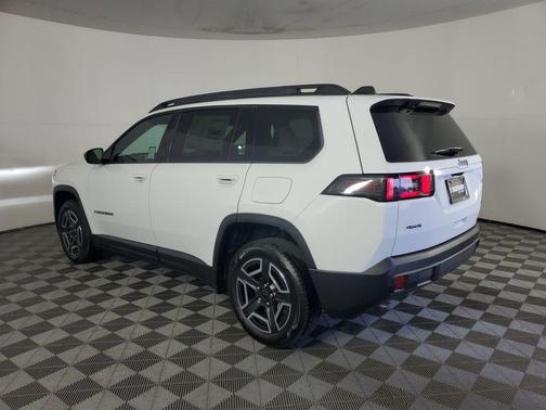 Bright White Clearcoat 2026 Jeep Cherokee Limited