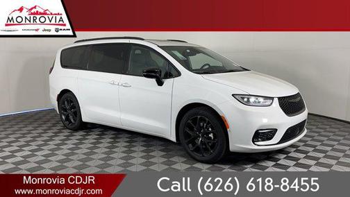 2025 Chrysler Pacifica Limited
