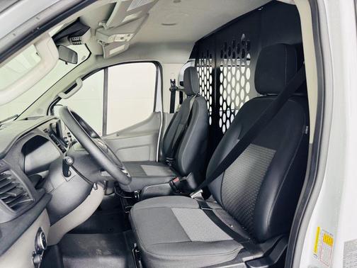 Oxford White 2025 Ford Transit-250 Base