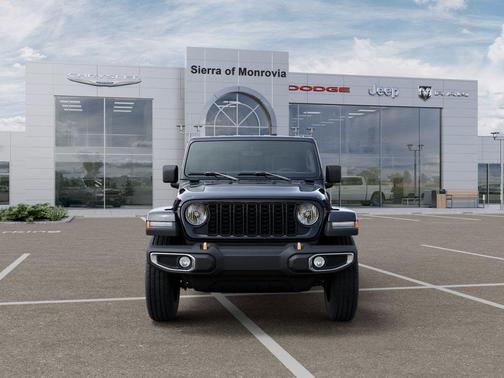 Black Clearcoat 2026 Jeep Gladiator 85th Anniversary Edition