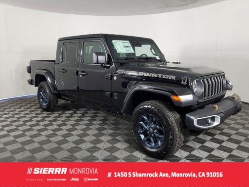 Black Clearcoat 2026 Jeep Gladiator 85th Anniversary Edition