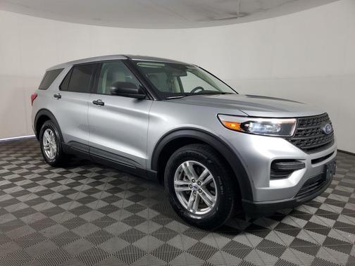 Iconic Silver Metallic 2023 Ford Explorer Base