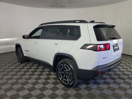 Bright White Clearcoat 2026 Jeep Cherokee Limited