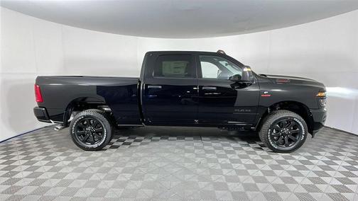 2025 RAM 2500 Big Horn Crew Cab 4x4 6'4' Box