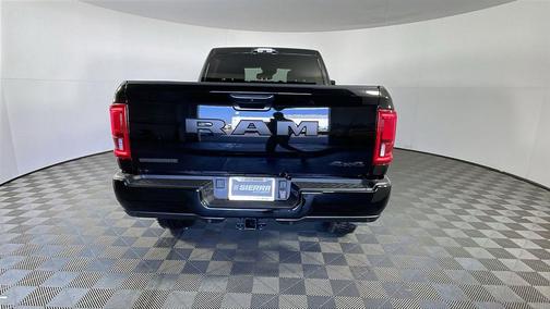 2025 RAM 2500 Big Horn Crew Cab 4x4 6'4' Box