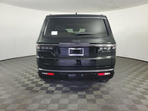 High Gloss Black 2026 Jeep Grand Wagoneer Summit Obsidian 4x4