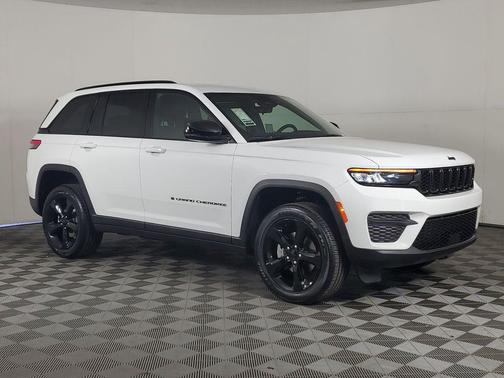 2025 Jeep Grand Cherokee Altitude