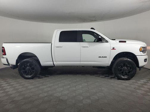 Bright White Clearcoat 2020 RAM 2500 Big Horn Crew Cab 4x4 6'4' Box