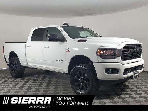Bright White Clearcoat 2020 RAM 2500 Big Horn Crew Cab 4x4 6'4' Box
