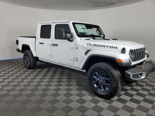 Bright White Clearcoat 2026 Jeep Gladiator 85th Anniversary Edition