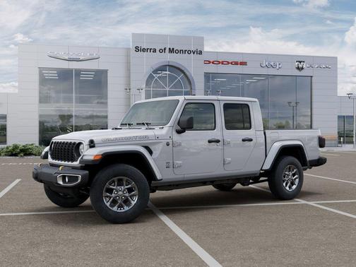Bright White Clearcoat 2026 Jeep Gladiator 85th Anniversary Edition