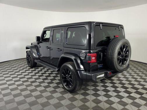 2025 Jeep Wrangler 4xe Sahara