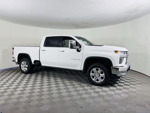Summit White 2022 Chevrolet Silverado 2500 LTZ